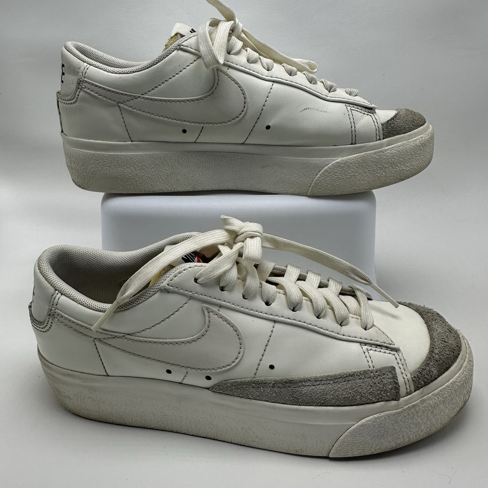 Nike Women's Blazer Low Platform Sneakers Sail White DJ0292-105 US 7 - Picture 6 of 9